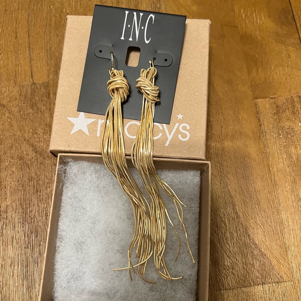 NEW IN BOX WITH TAGS INC GOLD KNOT EARRINGS